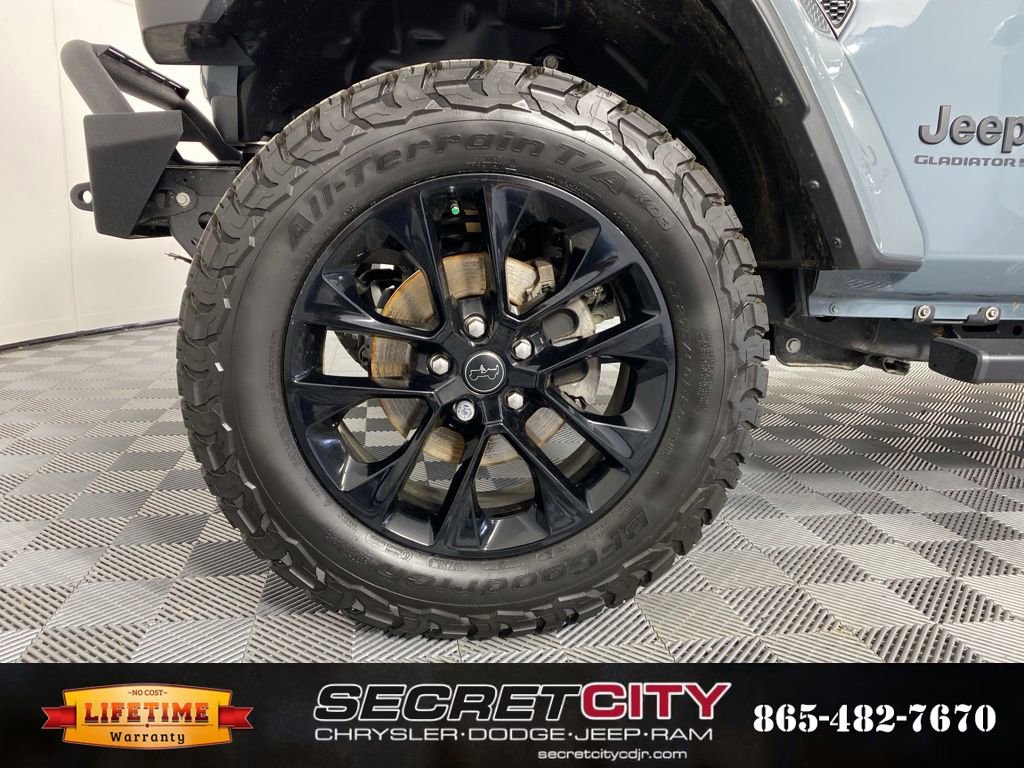 Used 2024 Jeep Gladiator Sport image 9