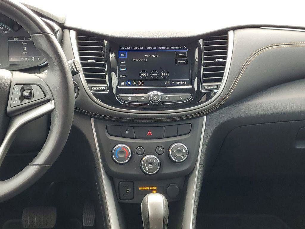 Used 2022 Chevrolet Trax LT w/ LT Convenience Package image 22
