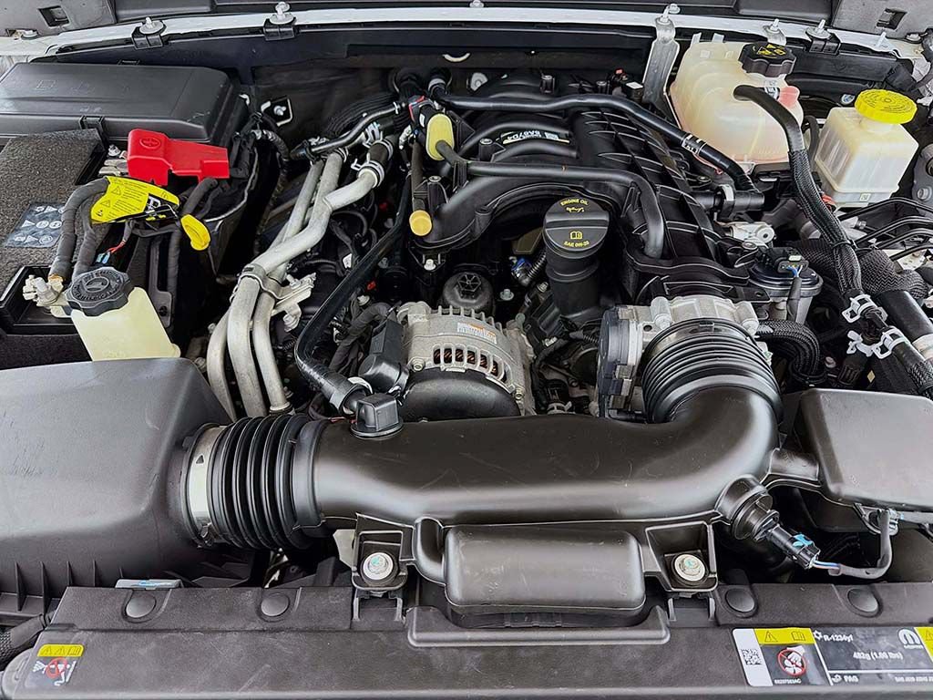Used 2023 Jeep Gladiator Overland AWD/4WD image 17