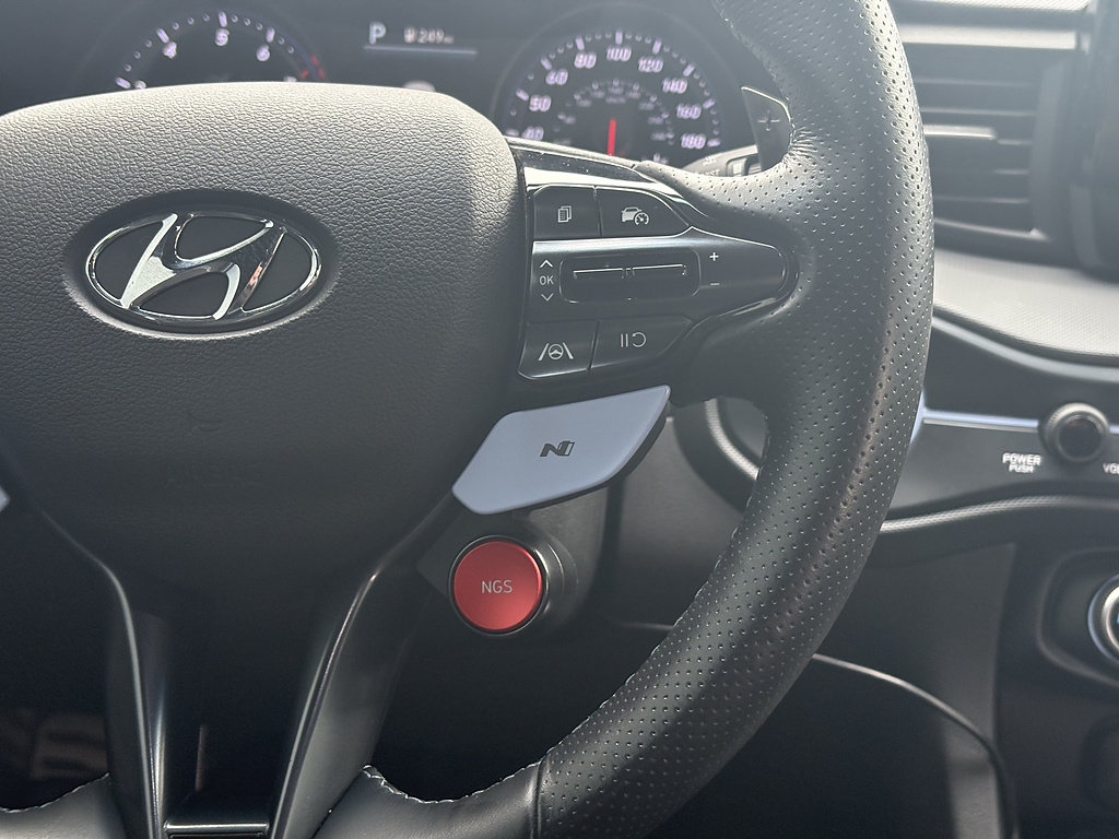 Used 2022 Hyundai Veloster N FWD image 22