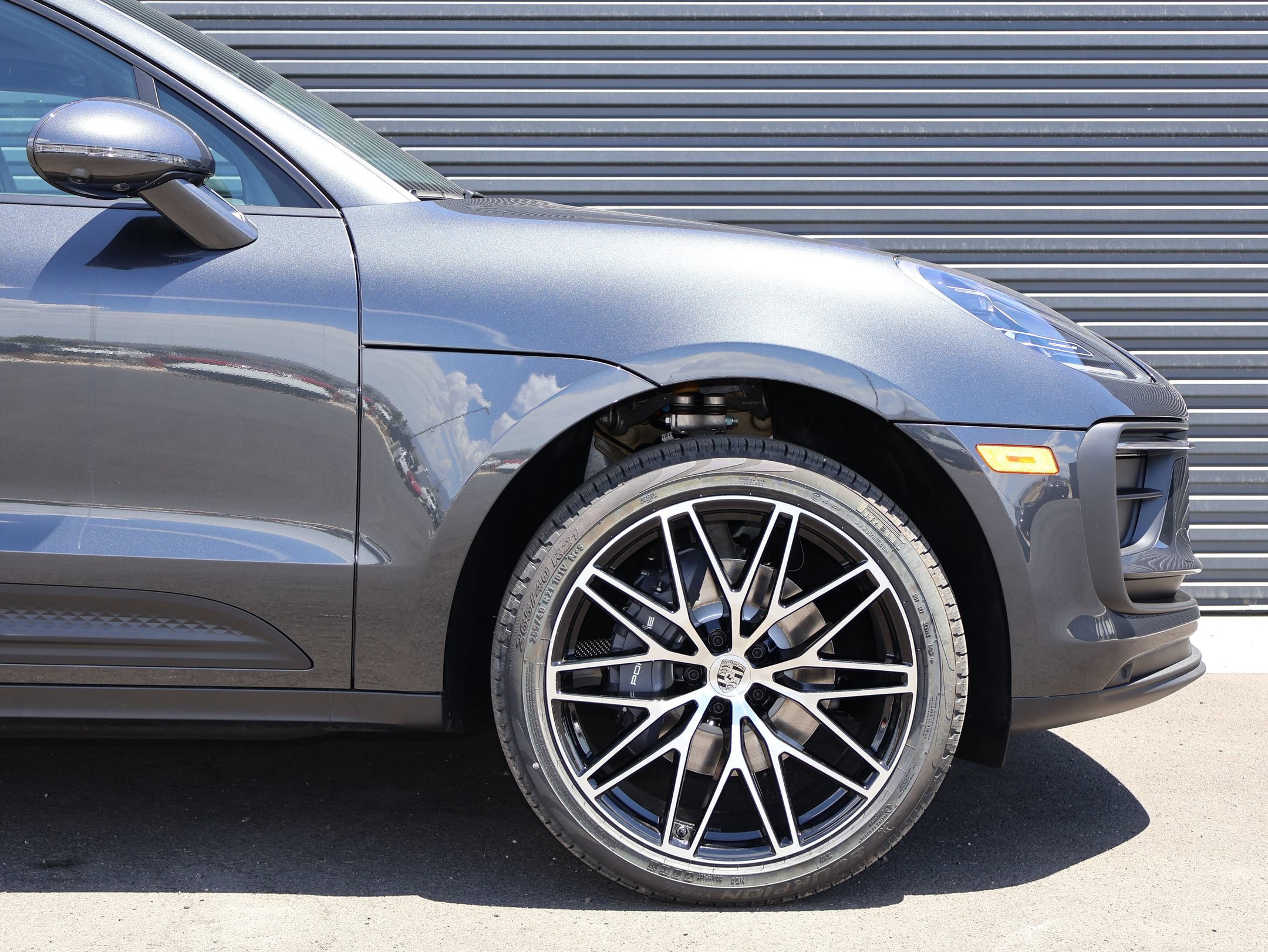 New 2026 Porsche Macan AWD/4WD image 11