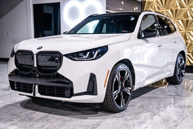 Used 2025 BMW X3 M50 w/ Premium Package image 5