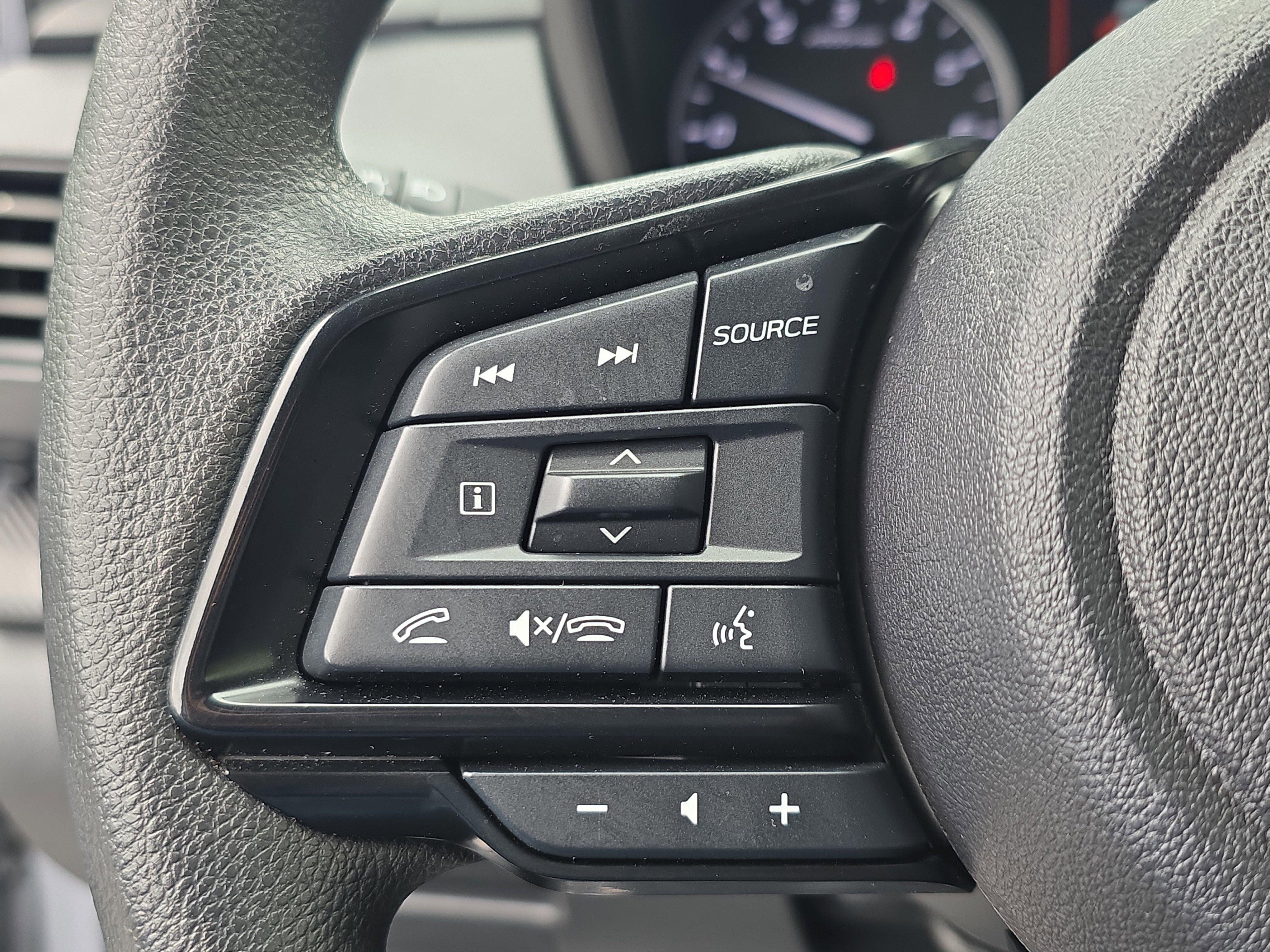 Used 2024 Subaru Crosstrek 2.0i Premium image 30