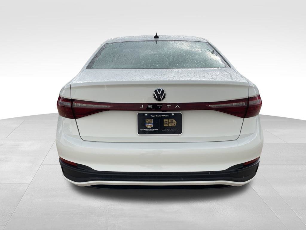 Used 2025 Volkswagen Jetta Sport FWD image 6