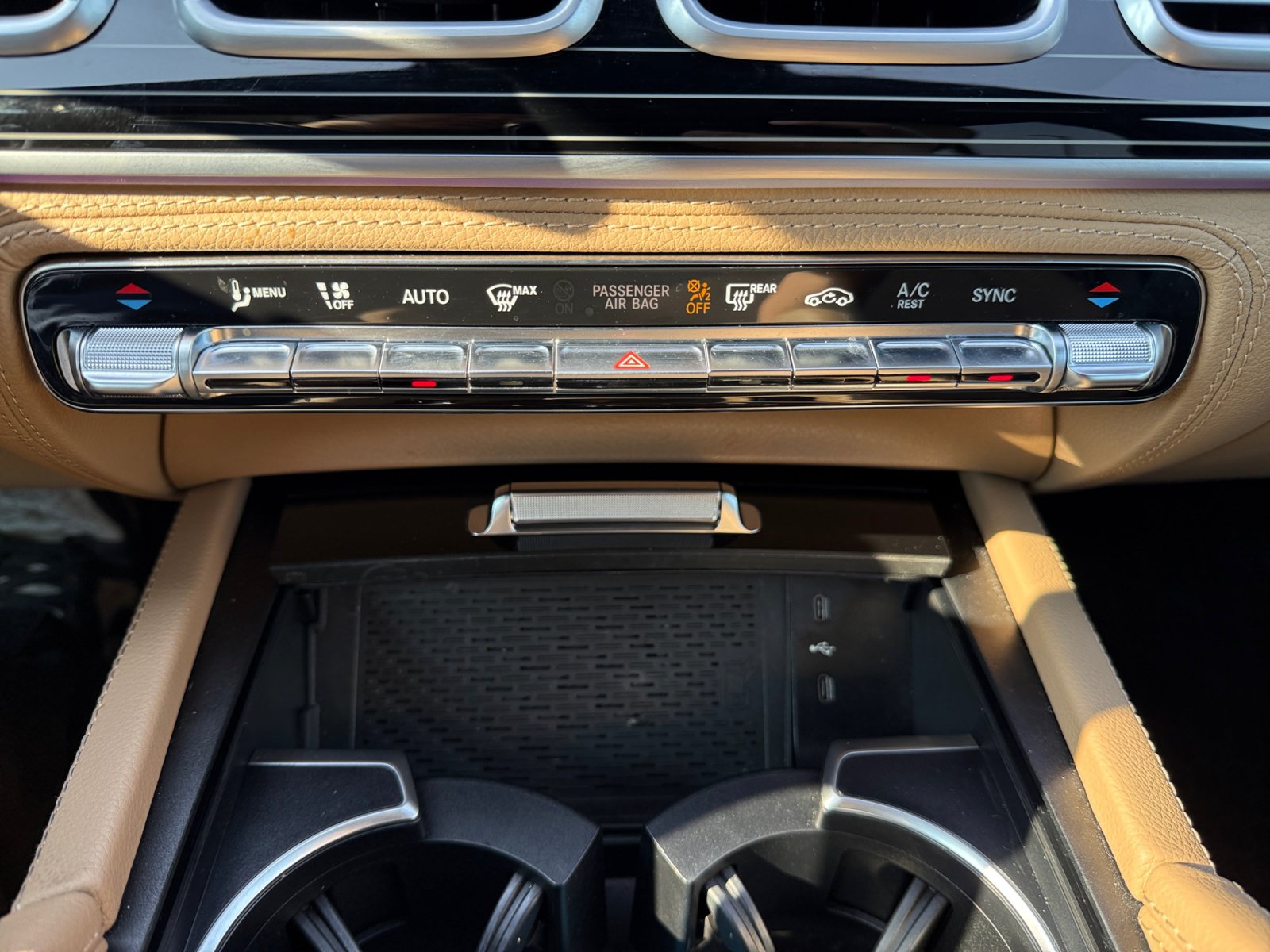 Used 2024 Mercedes-Benz GLS 450 4MATIC image 31