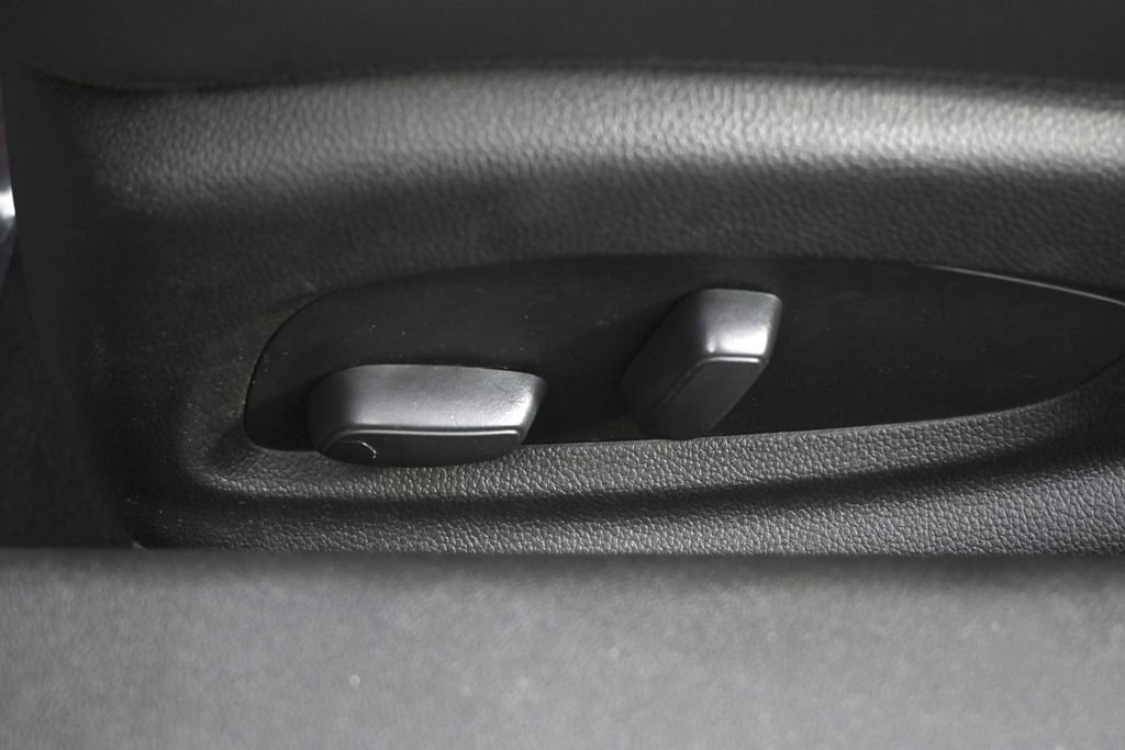 Used 2021 Chevrolet Camaro ZL1 image 18