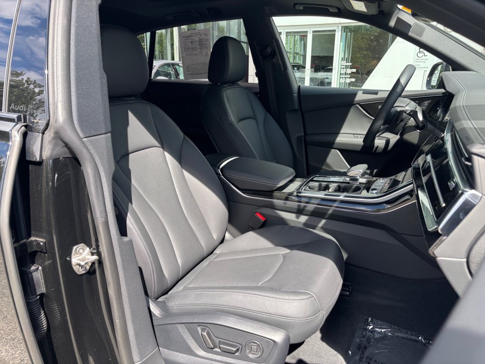 Certified 2026 Audi Q8 Premium Plus AWD/4WD image 28
