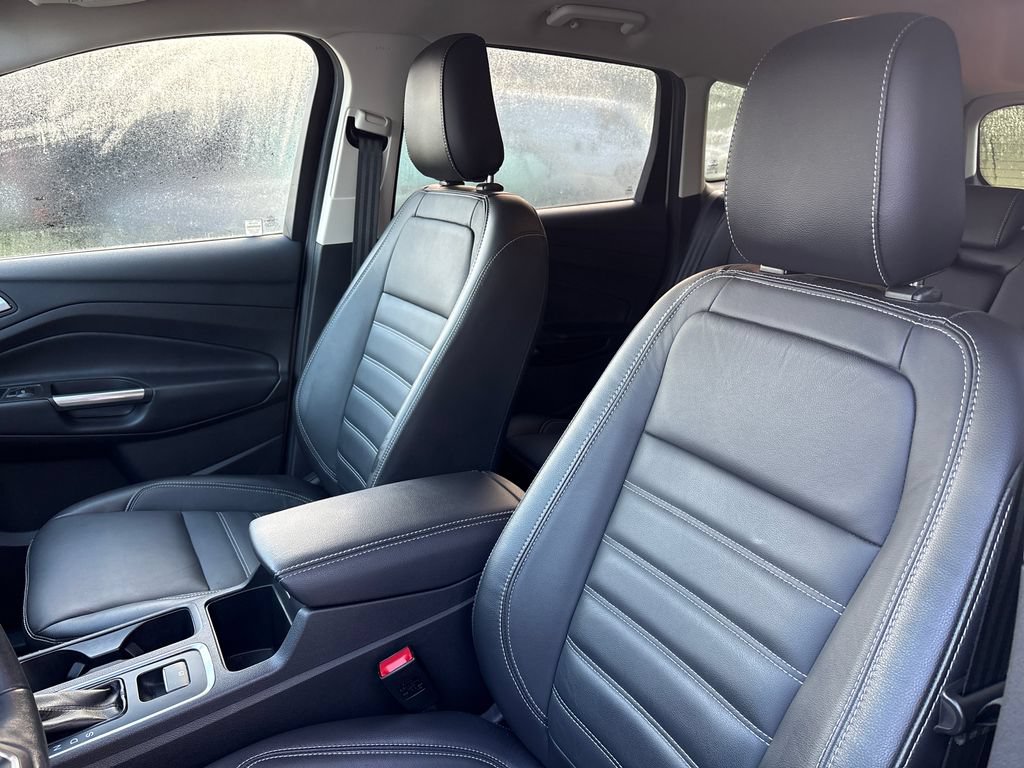 Certified 2019 Ford Escape Titanium AWD/4WD image 11