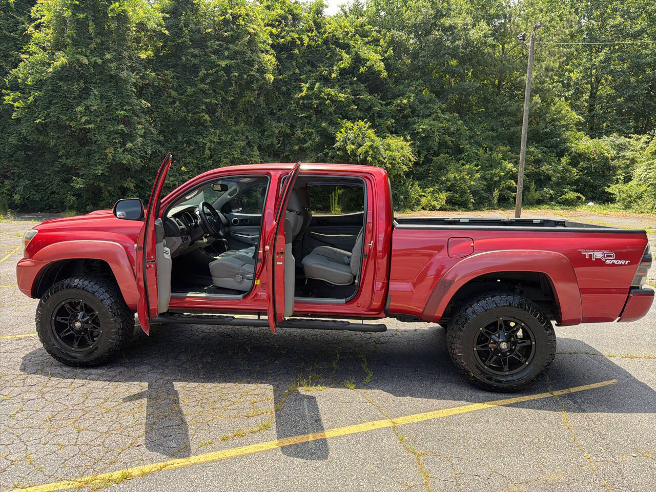 Used 2013 Toyota Tacoma PreRunner w/ TRD Sport Pkg RWD image 14