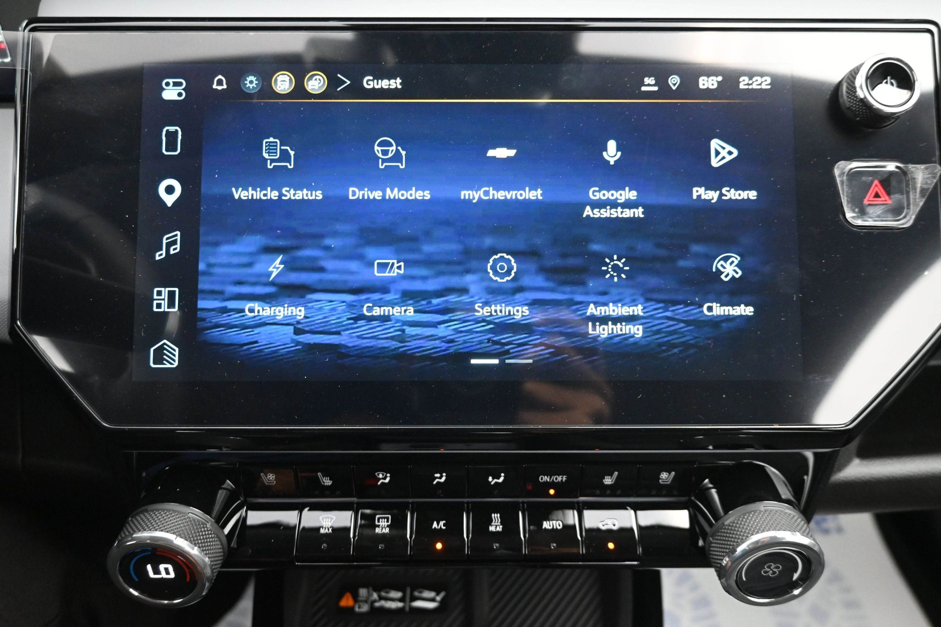 New 2027 Chevrolet Bolt RS w/ Technology Package FWD image 15