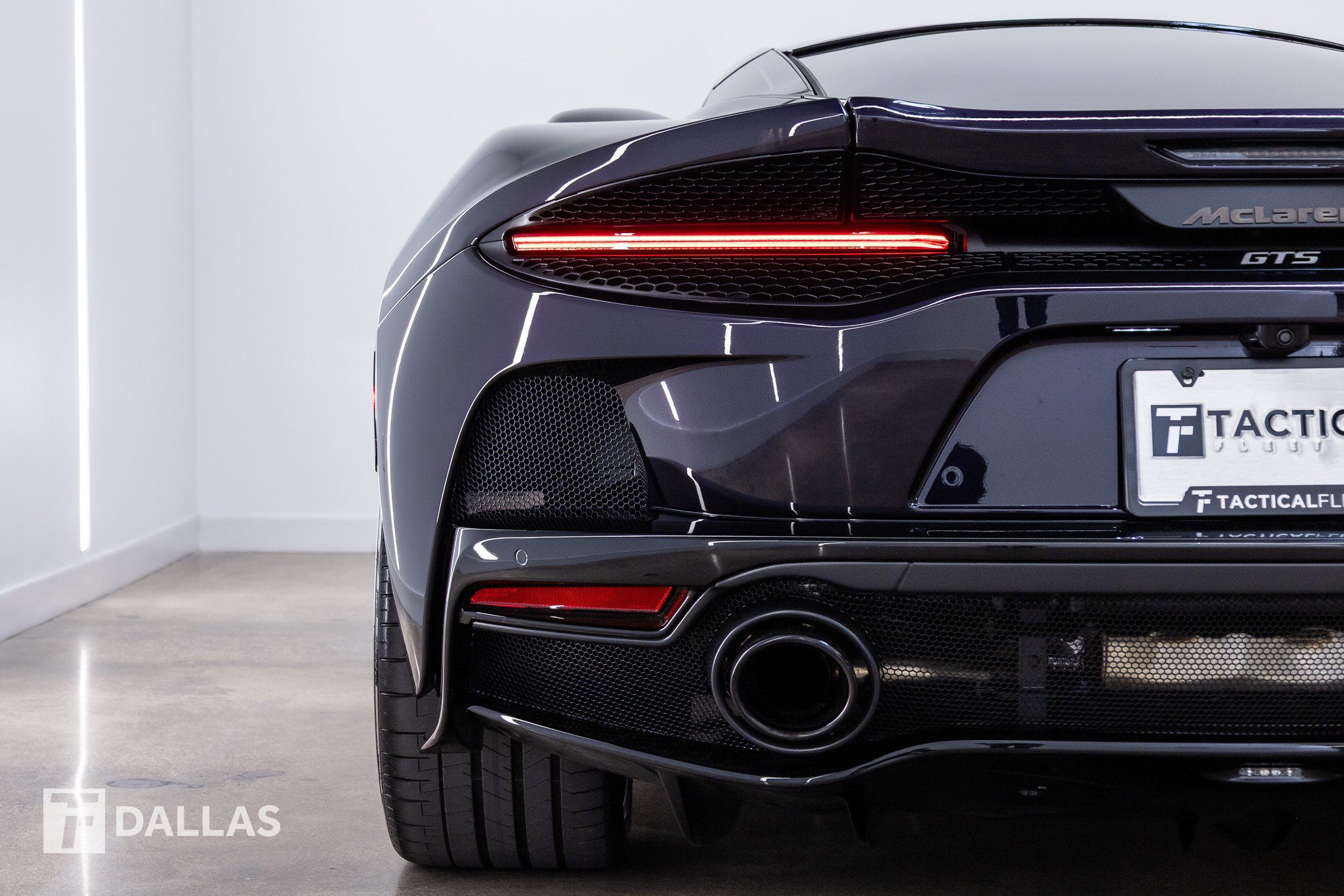 Used 2025 McLaren GTS RWD image 16