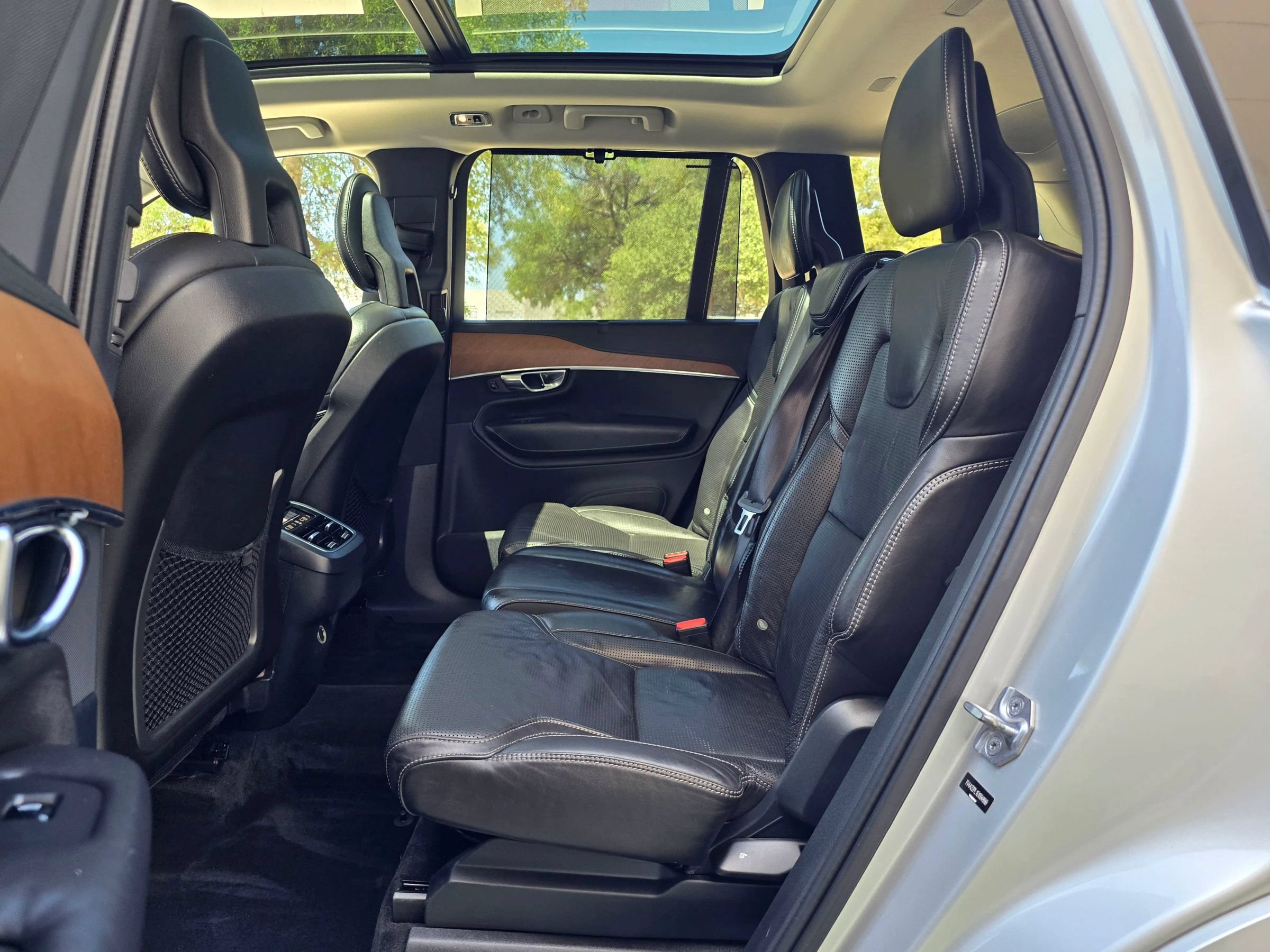 Used 2016 Volvo XC90 T6 Inscription w/ Vision Package AWD/4WD image 46