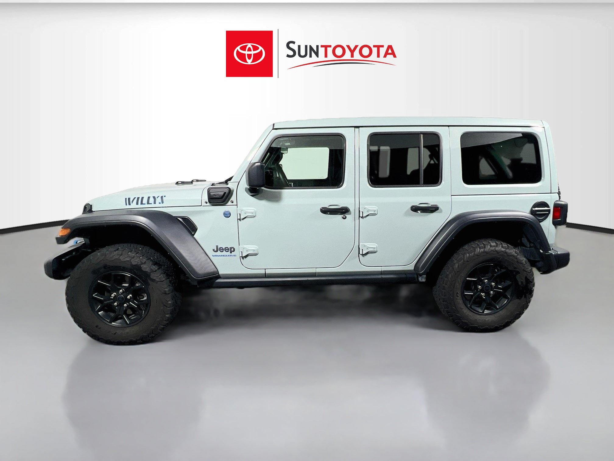 Used 2024 Jeep Wrangler Unlimited AWD/4WD image 7
