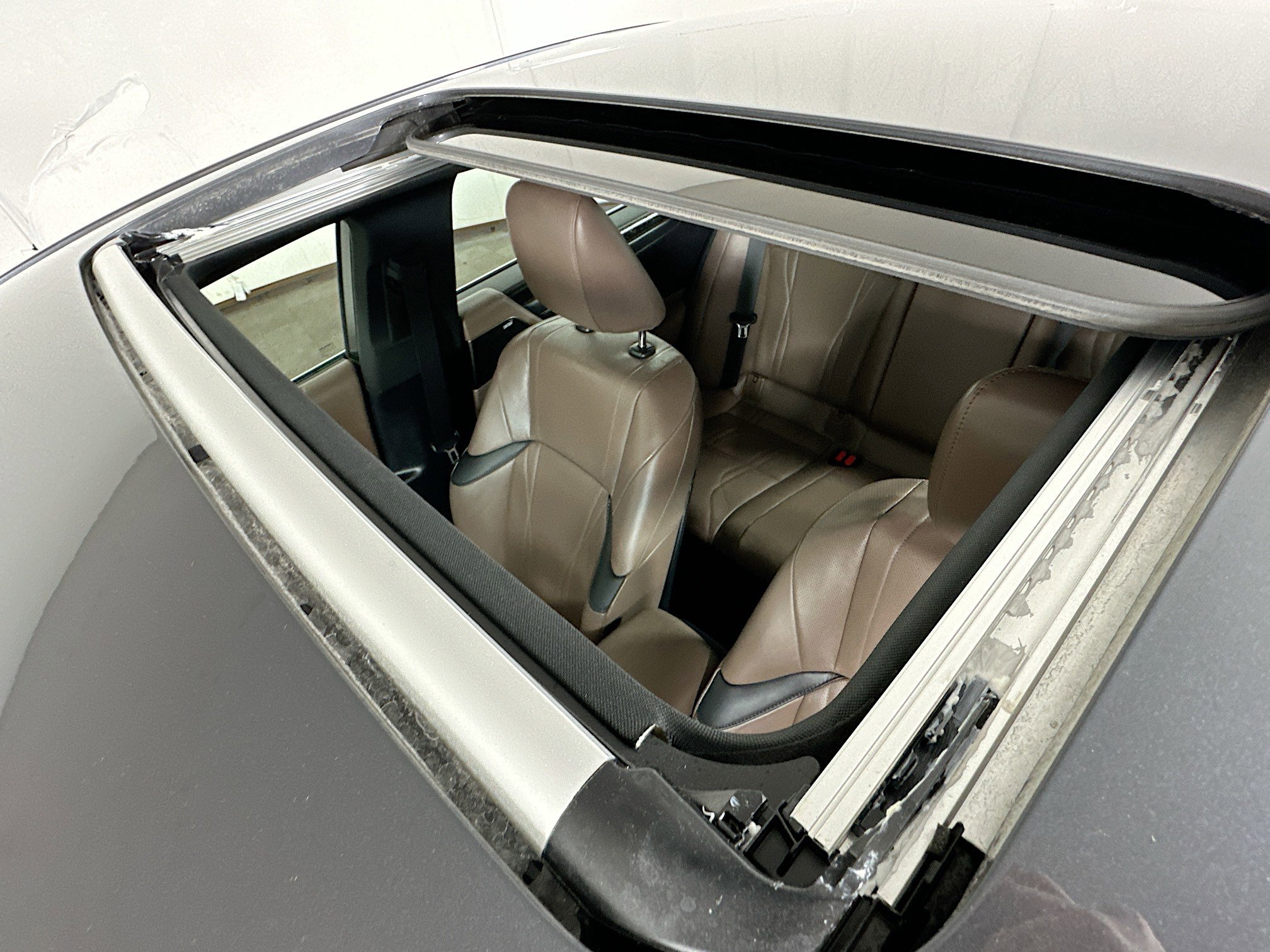 Used 2022 Lexus ES 300h w/ Accessory Package image 22