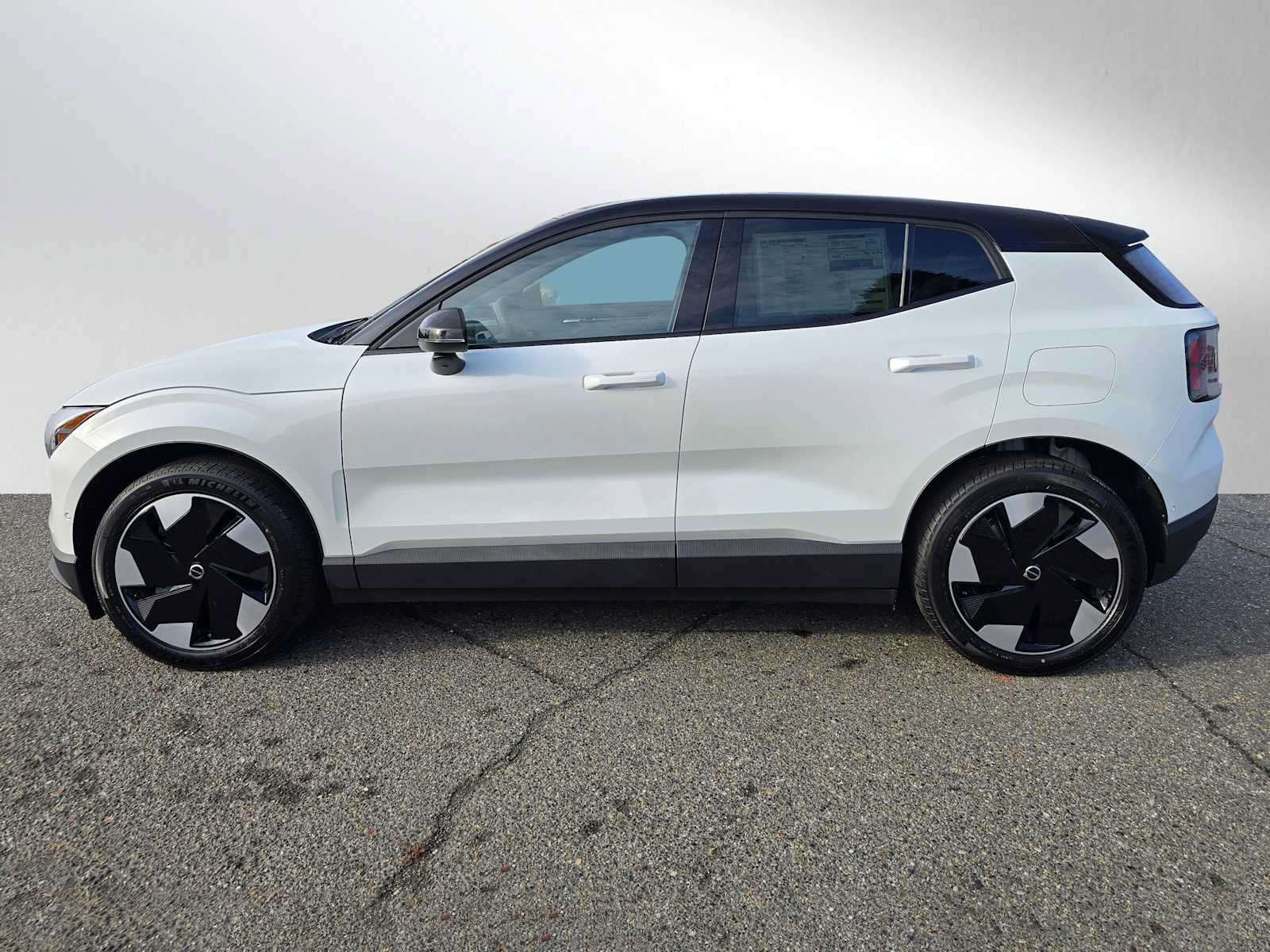 New 2026 Volvo EX30 Ultra w/ Protection Package AWD/4WD image 6