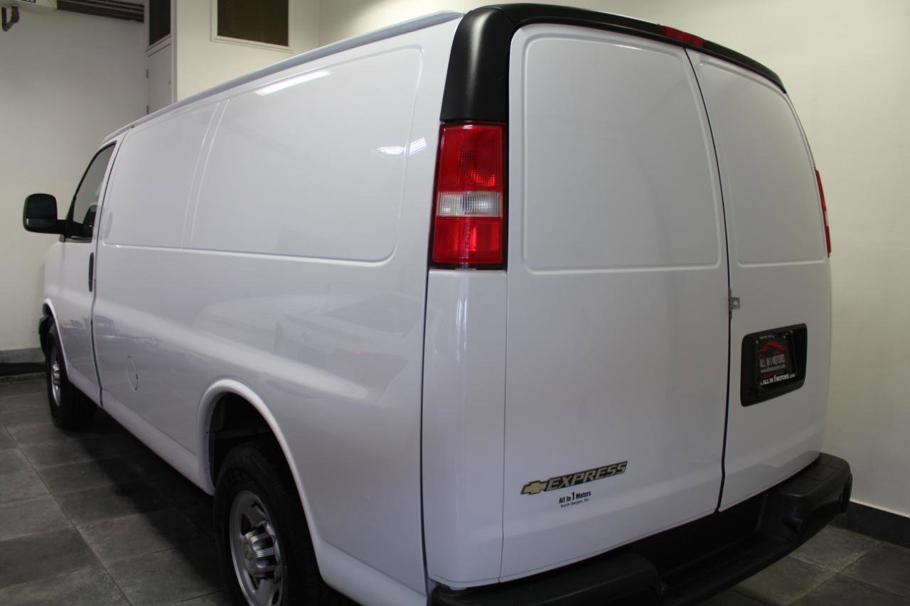 Used 2020 Chevrolet Express 2500 w/ Driver Convenience Package image 4