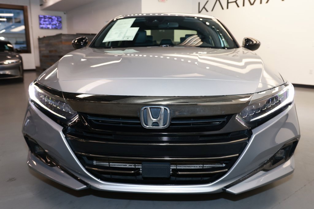 Used 2022 Honda Accord Sport image 2