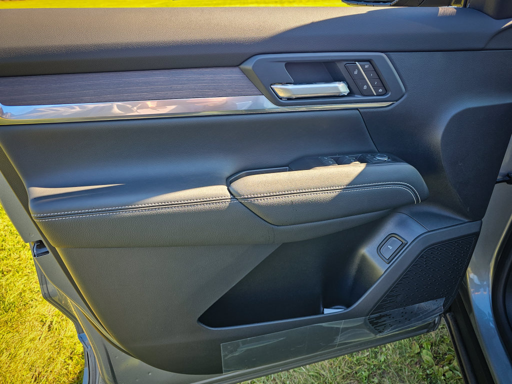 New 2027 GMC Terrain Denali AWD/4WD image 9