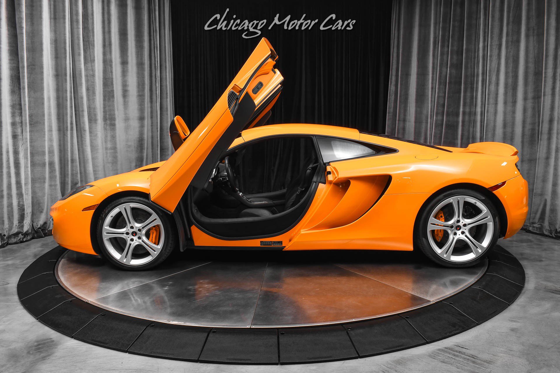 Used 2012 McLaren MP4-12C Coupe RWD image 29