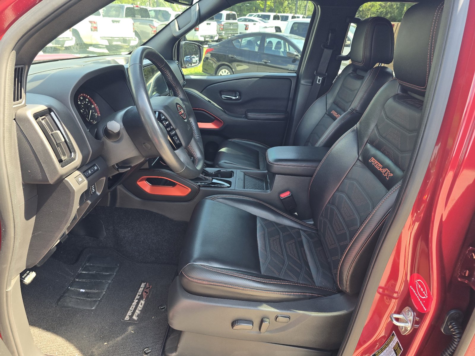 Certified 2025 Nissan Frontier PRO-4X w/ Pro Premium Package AWD/4WD image 15