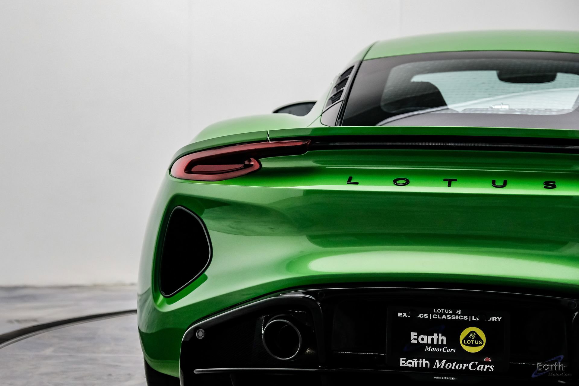 New 2026 Lotus Emira V6 SE RWD image 17