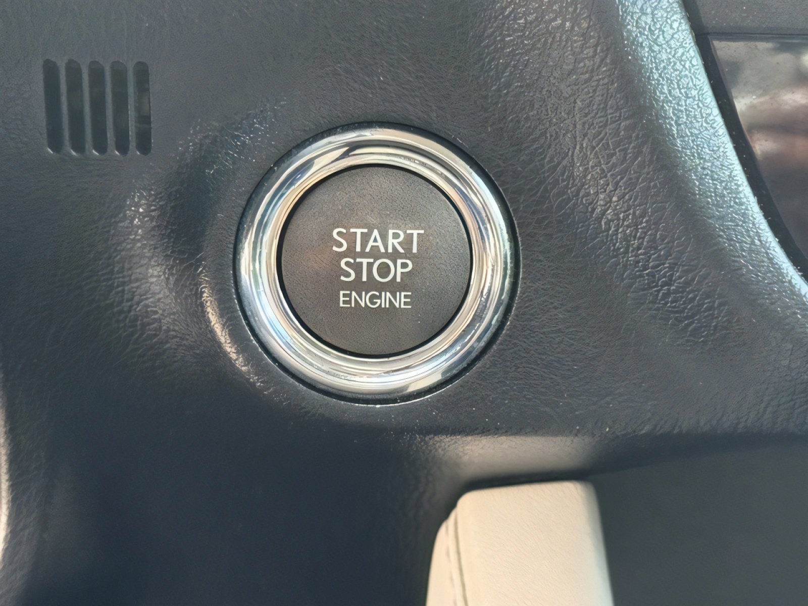 Used 2018 Lexus RX 350L Luxury w/ Accessory Package image 20