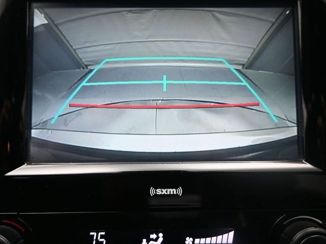 Used 2020 Toyota Camry SE image 3