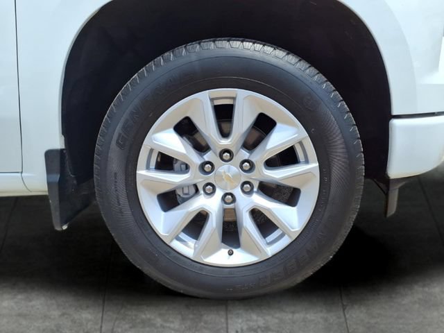 Used 2023 Chevrolet Silverado 1500 Custom RWD image 9