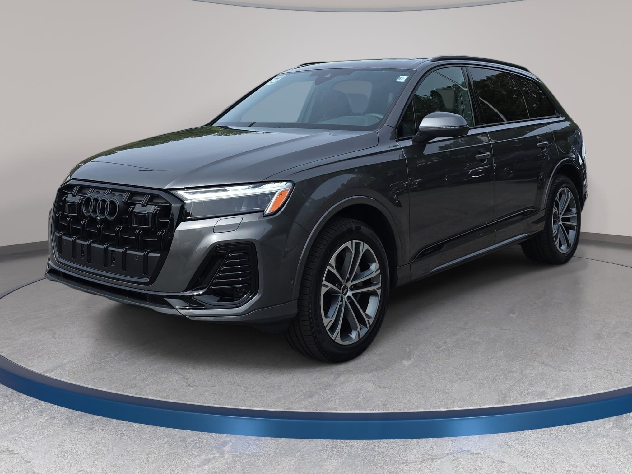 Used 2025 Audi Q7 2.0T Premium w/ Convenience Plus Package AWD/4WD image 1