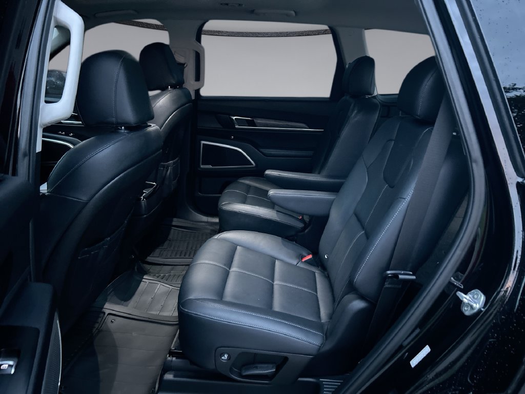Used 2022 Kia Telluride EX w/ EX Premium Package AWD/4WD image 31