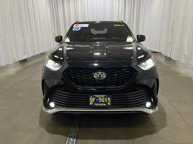 Certified 2024 Toyota Highlander XSE AWD/4WD image 9
