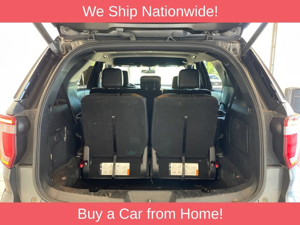 Used 2018 Ford Explorer XLT w/ Equipment Group 202A AWD/4WD image 14