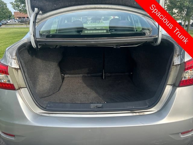 Used 2015 Nissan Sentra SV FWD image 18