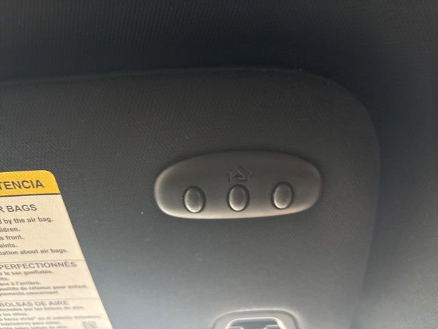 Used 2023 Ford Edge ST-Line w/ Class II Trailer Tow Package AWD/4WD image 47