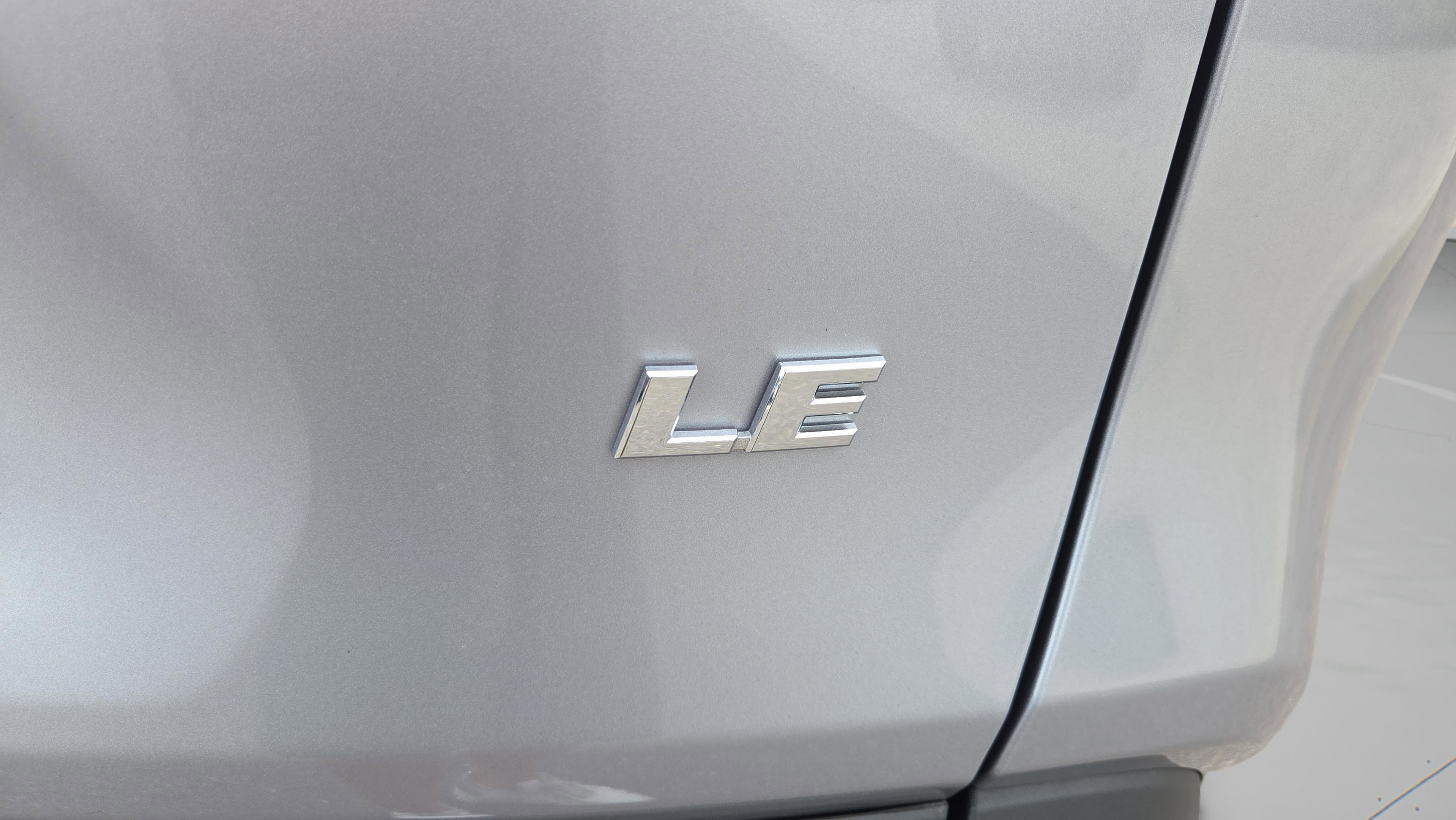 Certified 2025 Toyota RAV4 LE FWD image 29