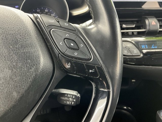 Used 2019 Toyota C-HR XLE image 18