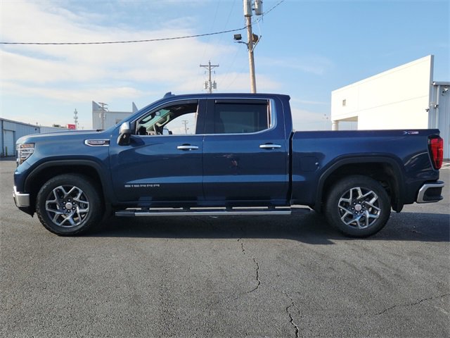 Used 2022 GMC Sierra 1500 SLT w/ SLT Premium Plus Package image 6