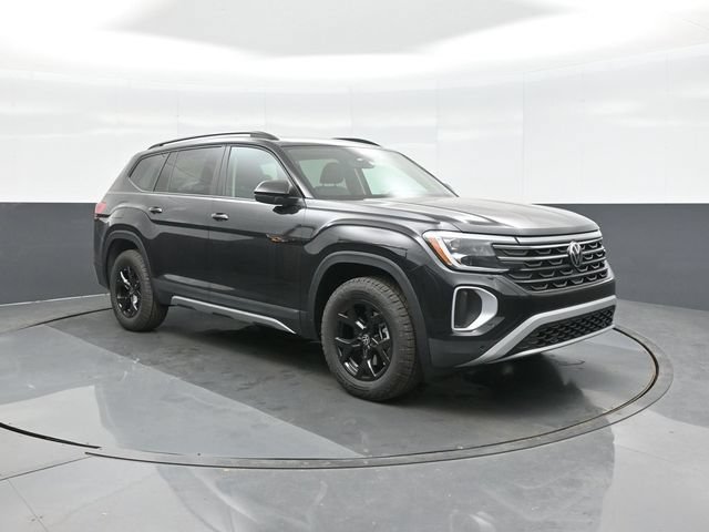 New 2026 Volkswagen Atlas Peak Edition
