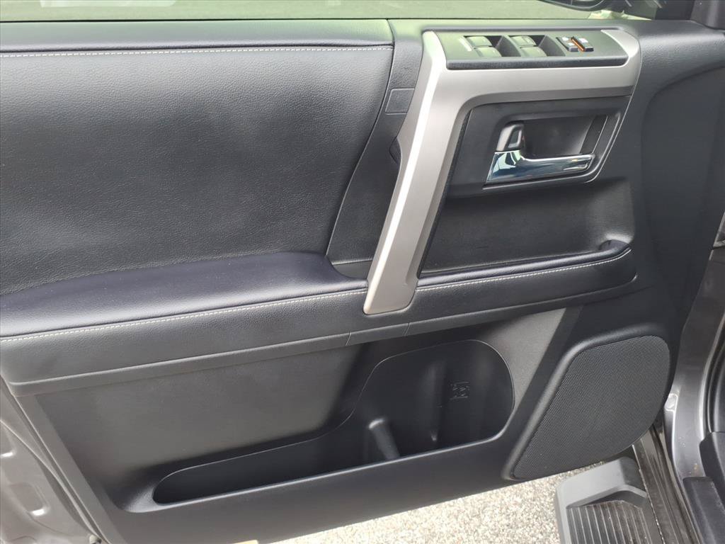 Used 2023 Toyota 4Runner SR5 Premium w/ Moonroof Package AWD/4WD image 24
