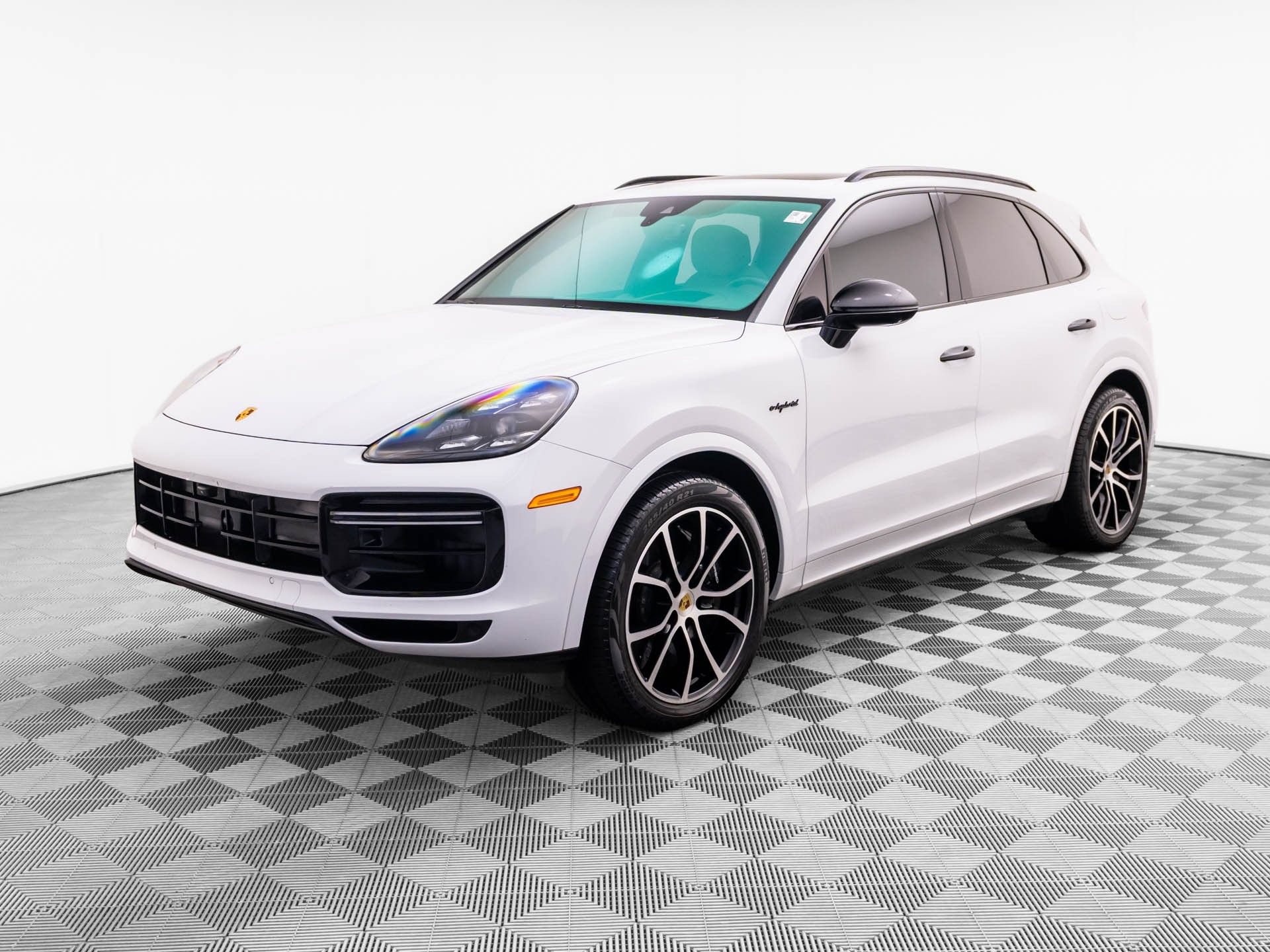 Used 2023 Porsche Cayenne Turbo S AWD/4WD 360° Tour