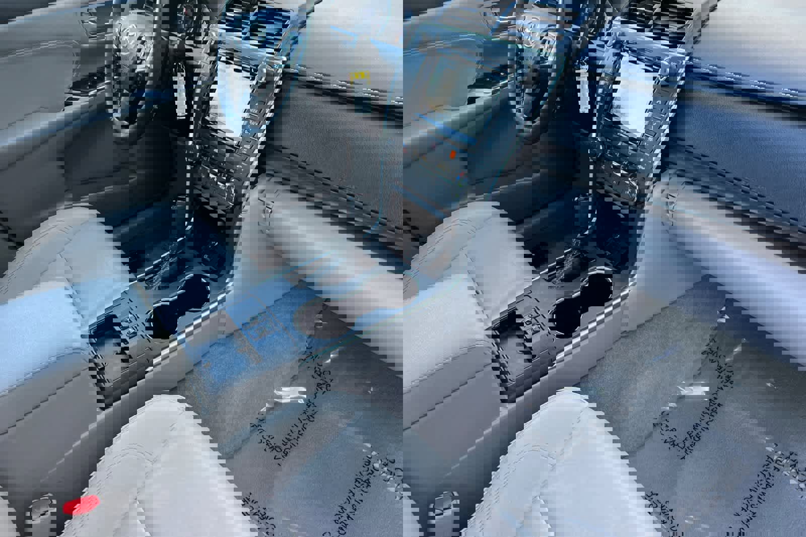 Used 2017 Toyota Camry XLE image 16