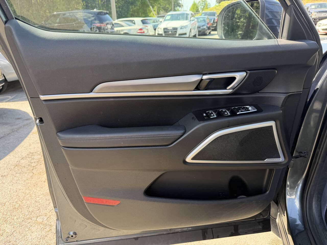 Used 2021 Kia Telluride LX FWD image 25
