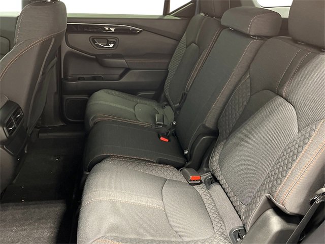 New 2025 Honda Pilot Sport image 27