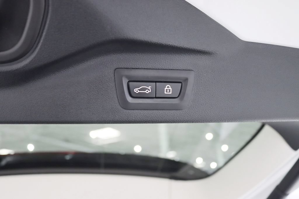 Used 2022 BMW ALPINA XB7 AWD/4WD image 47