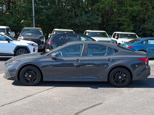 Used 2026 Toyota Camry SE FWD image 4