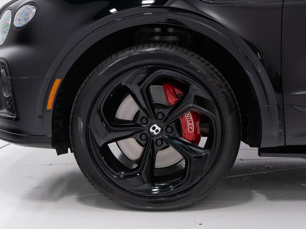 Used 2022 Bentley Bentayga AWD/4WD image 41