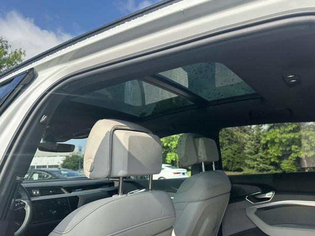 Used 2024 Audi Q8 e-tron Prestige w/ Prestige Package AWD/4WD image 18