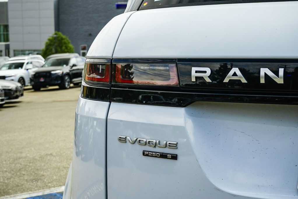 Used 2020 Land Rover Range Rover Evoque S AWD/4WD image 9
