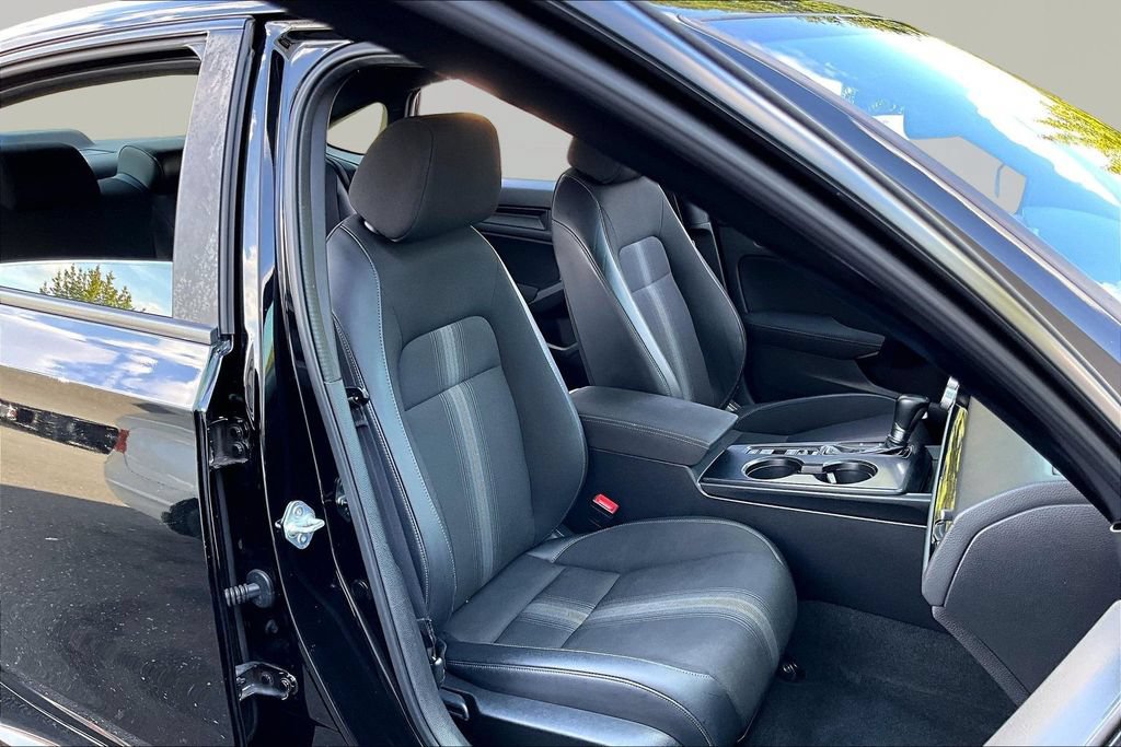 Used 2023 Honda Civic Sport image 19