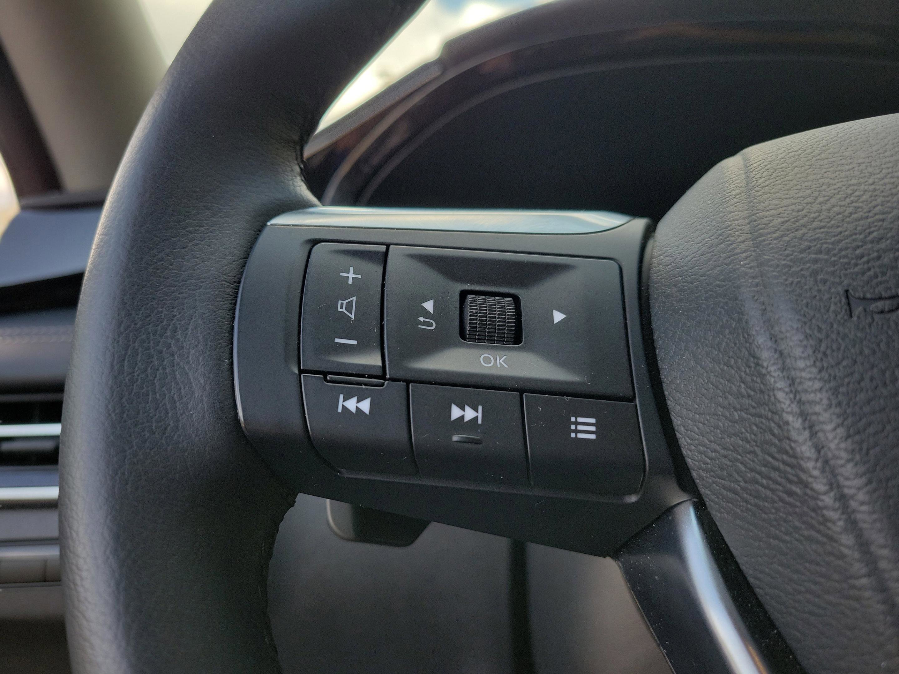 Certified 2025 INFINITI QX60 Pure image 12